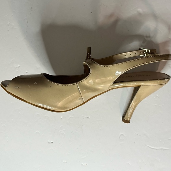 Naturalizer Beige Patent Leather Slingback Peep Toe Heels | Approx. Size 9-9.5 - Picture 9 of 12